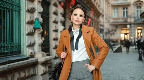 Stacey Bendet Net Worth: Complete Breakdown, Business Model