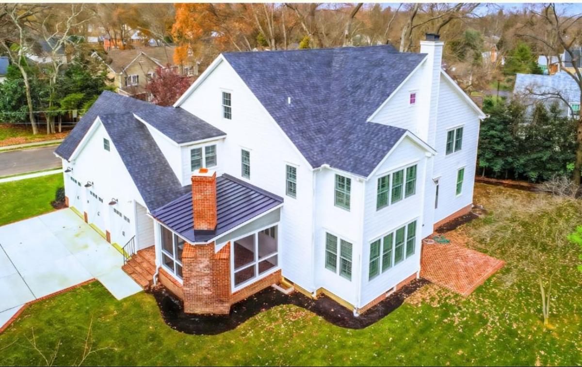 where does bryce harper live